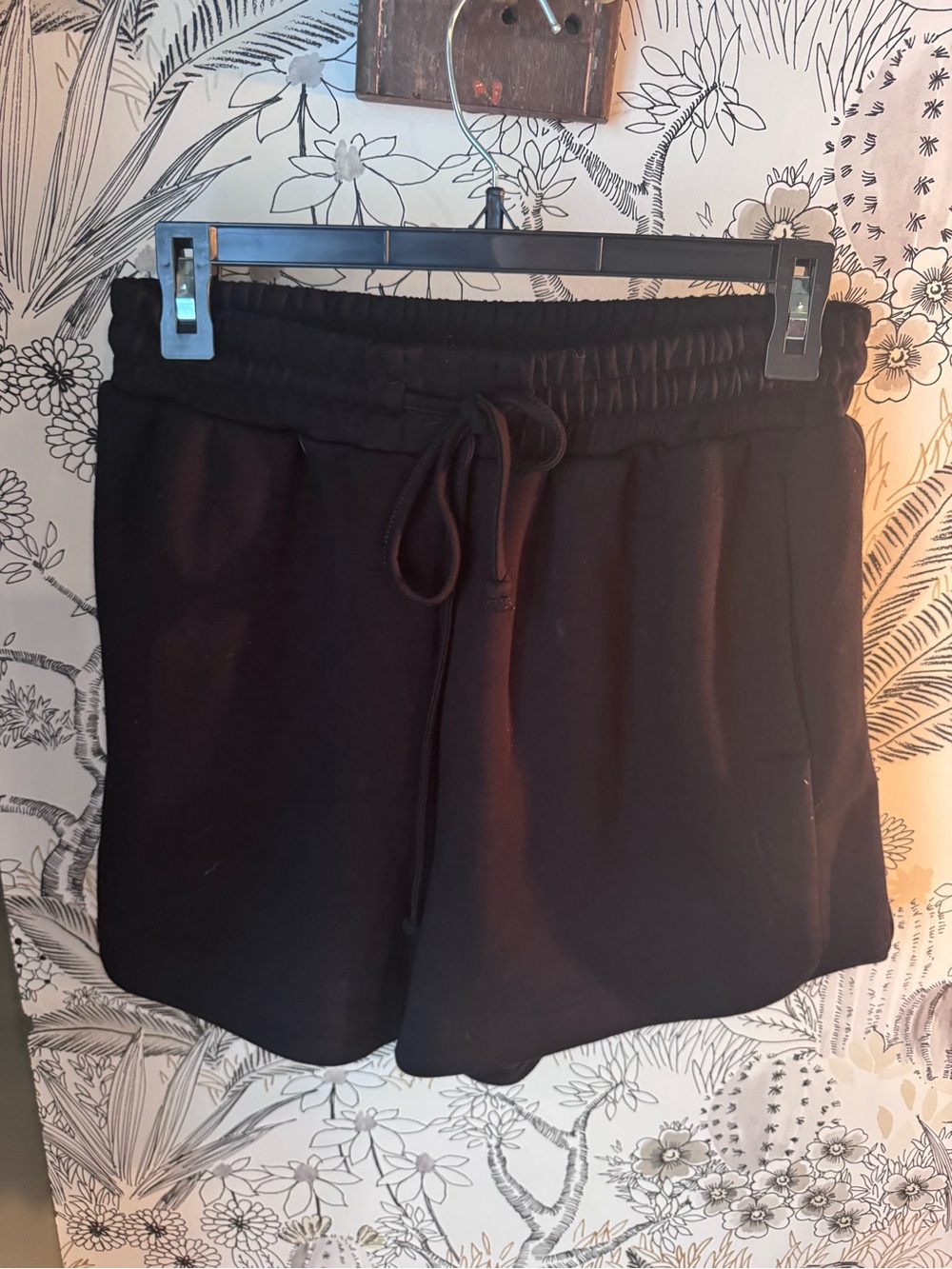 Wishlist Women's Scuba Knit Shorts in Black